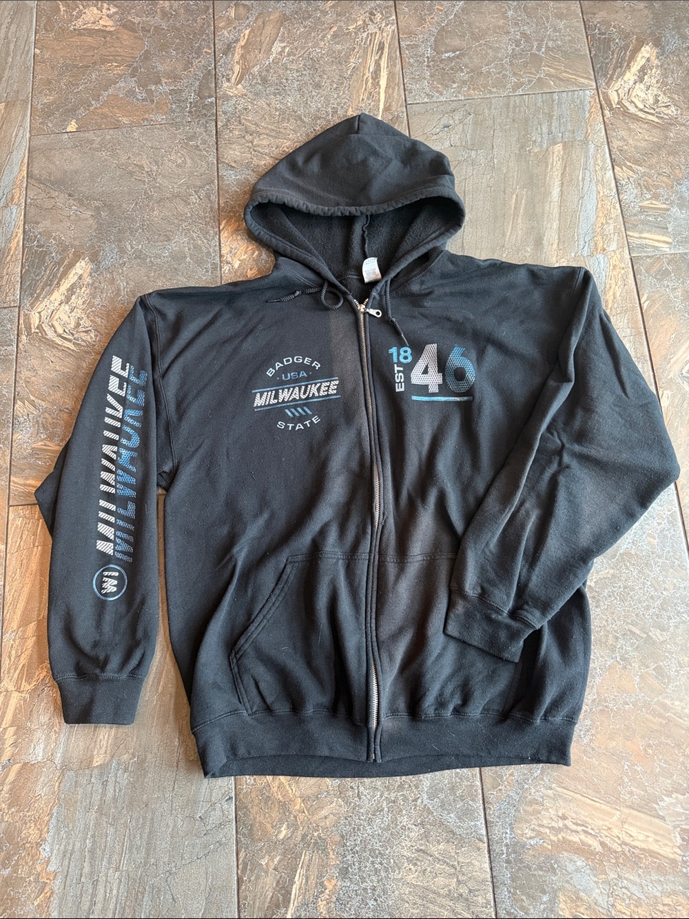 Gildan Black Milwaukee Graphic Zip Hoodie